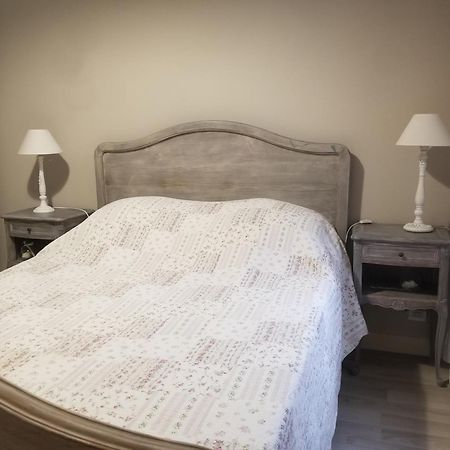Апартаменти Joli T2 De 40M² A Louer A Ле-Мюі Екстер'єр фото